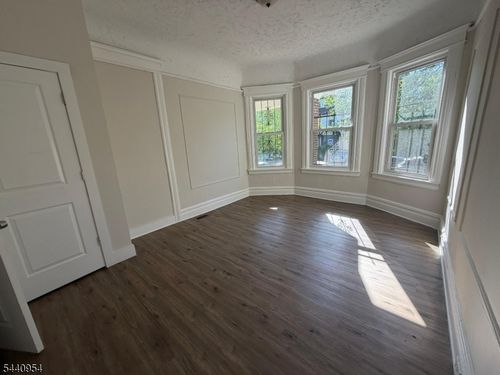 2-26 Leo Pl, Newark, NJ, 07108-1406 | Card Image