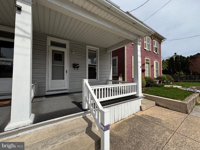 159 W Fulton St, Home with 4 bedrooms, 2 bathrooms and null parking in EPHRATA PA | Image 4