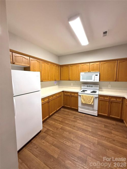 5915 Pisgah Way, Charlotte, NC, 28217-2094 | Card Image