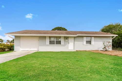 107 Ne Twylite Ter, Port St Lucie, FL, 34983-1246 | Card Image