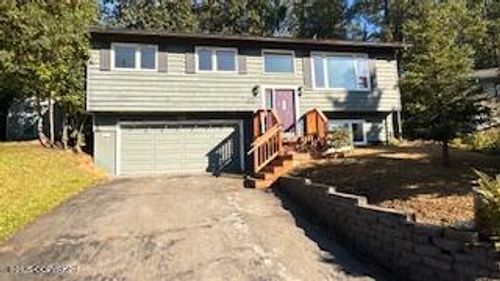 5836 E 10th Cir, Anchorage, AK, 99504-1604 | Card Image