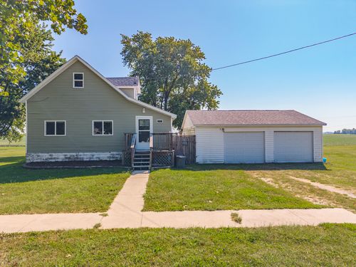 55 Maple St, Saunemin, IL, 61769-7505 | Card Image