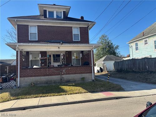 1014 18th St, Parkersburg, WV, 26101-3325 | Card Image