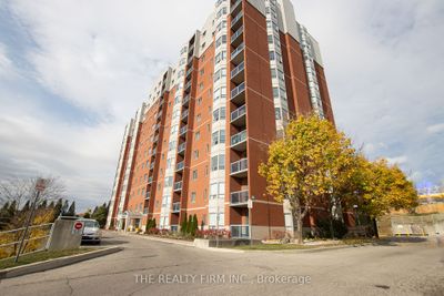 506 - 30 Chapman Crt, Condo with 2 bedrooms, 2 bathrooms and 1 parking in London ON | Image 3