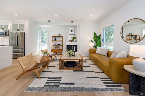 1092 Foster Rd, Napa, CA, 94558-6569 | Card Image