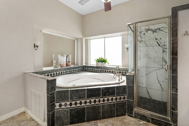 820 Alysa Ln, House other with 4 bedrooms, 5 bathrooms and null parking in Waxahachie TX | Image 21