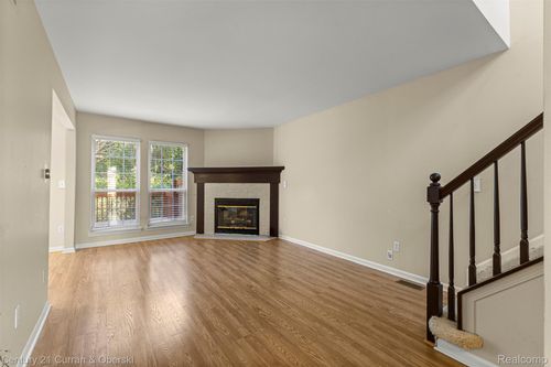 3099 Village Cir, Ann Arbor, MI, 48108-2244 | Card Image