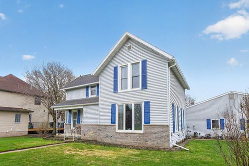 240 Main Street W, Elgin, MN, 55932 | Card Image