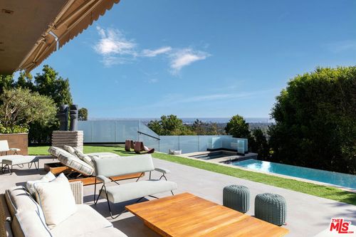 815 N Tigertail Rd, Los Angeles, CA, 90049-1416 | Card Image