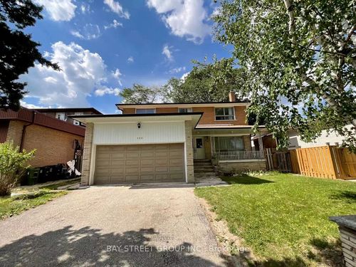 master-bedroom-100 Charlton Blvd, North York, ON, M2M1B9 | Card Image