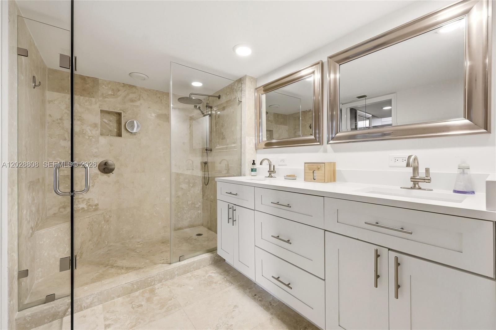 Residential in Singer Island 4