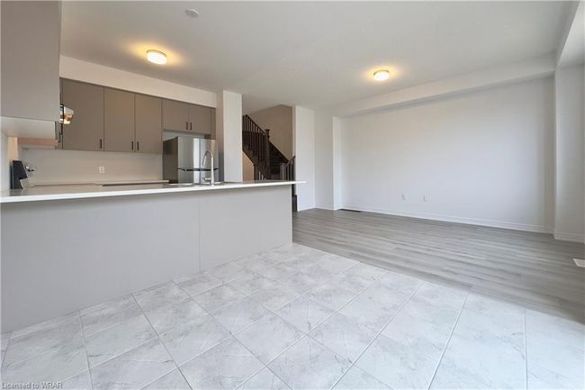 39 Prest Way, Townhouse with 3 bedrooms, 3 bathrooms and 2 parking in Fergus ON | Image 7