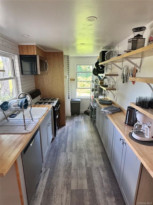 fl-2nd-287 9th St, Verplanck, NY, 10596-7714 | Card Image