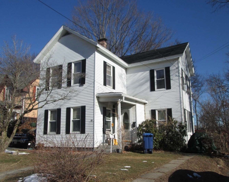 Cottage St, Leominster, MA 01453