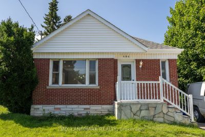 484 Miller Ave, House other with 2 bedrooms, 3 bathrooms and 3 parking in Oshawa ON | Image 2