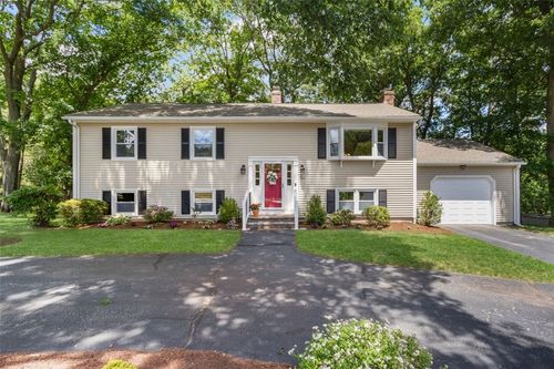 123 Hines Farm Rd, Cranston, RI, 02921-1409 | Card Image