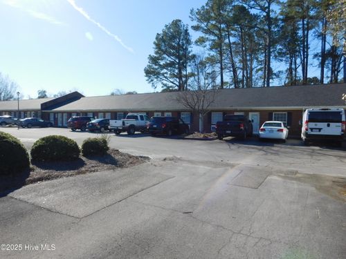 1263 Colony Dr, New Bern, NC, 28562-4156 | Card Image
