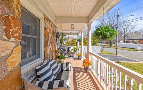 31 Elkhart Dr, East Northport, NY, 11731-5720 | Card Image