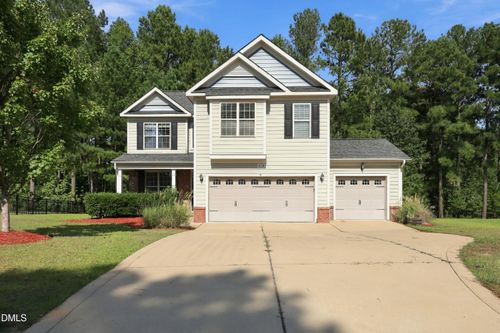 419 Rolling Pines Dr, Spring Lake, NC, 28390-9394 | Card Image