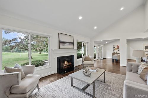 1795 Golf Ridge Dr, Bloomfield Hills, MI, 48302-1719 | Card Image