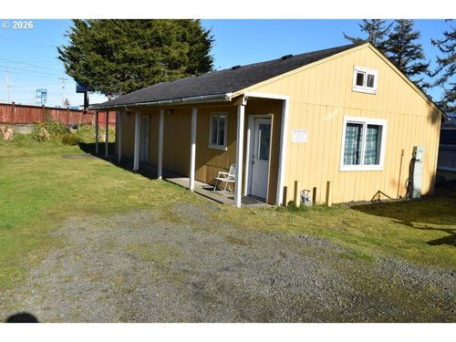 1443 S Roosevelt Dr, Seaside, OR, 97138 | Card Image