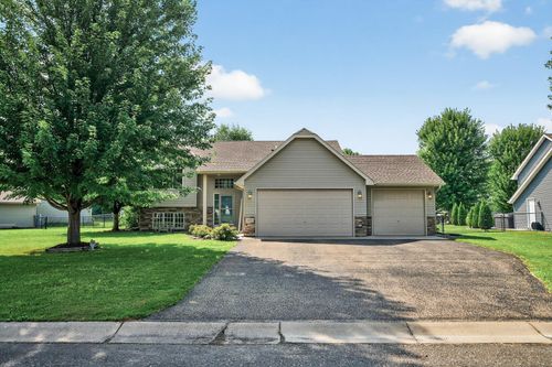 20194 Farnham Ave N, Forest Lake, MN, 55025-9813 | Card Image