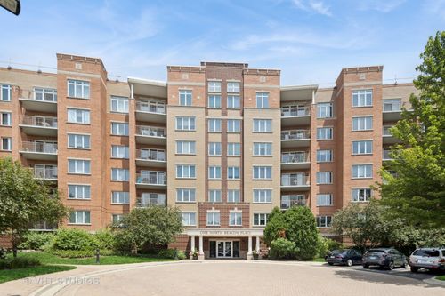 apt-502-1 N Beacon Pl, La Grange, IL, 60525-2068 | Card Image