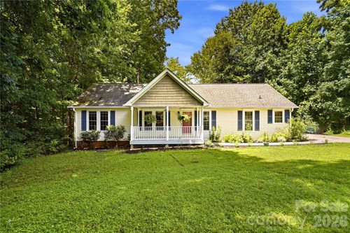 3555 Lake Bluff Dr, Sherrills Ford, NC, 28673-8366 | Card Image
