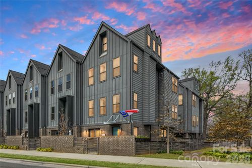 1613 Parkwood Ave, Charlotte, NC, 28205-2947 | Card Image