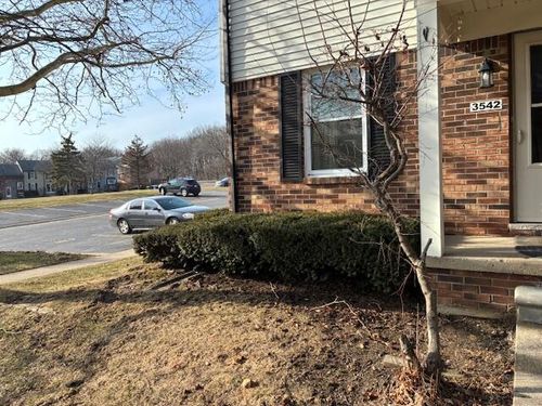 3542 Burbank Dr, Ann Arbor, MI, 48105-1596 | Card Image