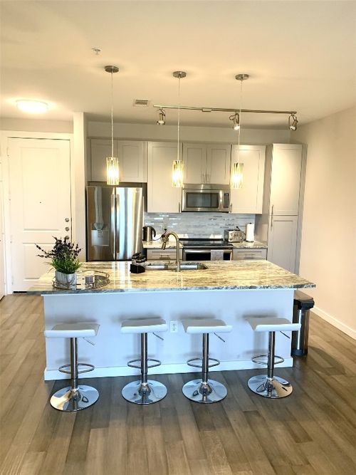 unit-5016-1900 Barton Springs Rd, Austin, TX, 78704-1468 | Card Image