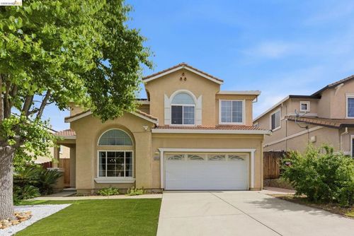 2415 Crystal Way, Antioch, CA, 94531-9345 | Card Image