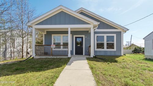 604 Satsuma Ave, Panama City, FL, 32401-4353 | Card Image