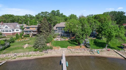 115 Wildwood Beach Rd, Mahtomedi, MN, 55115-1670 | Card Image