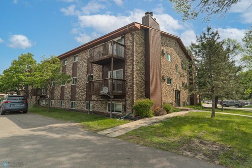 b12-1129 22nd St S, Fargo, ND, 58103-2958 | Card Image