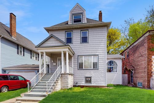 8211 S Cornell Ave, Chicago, IL, 60617-1731 | Card Image