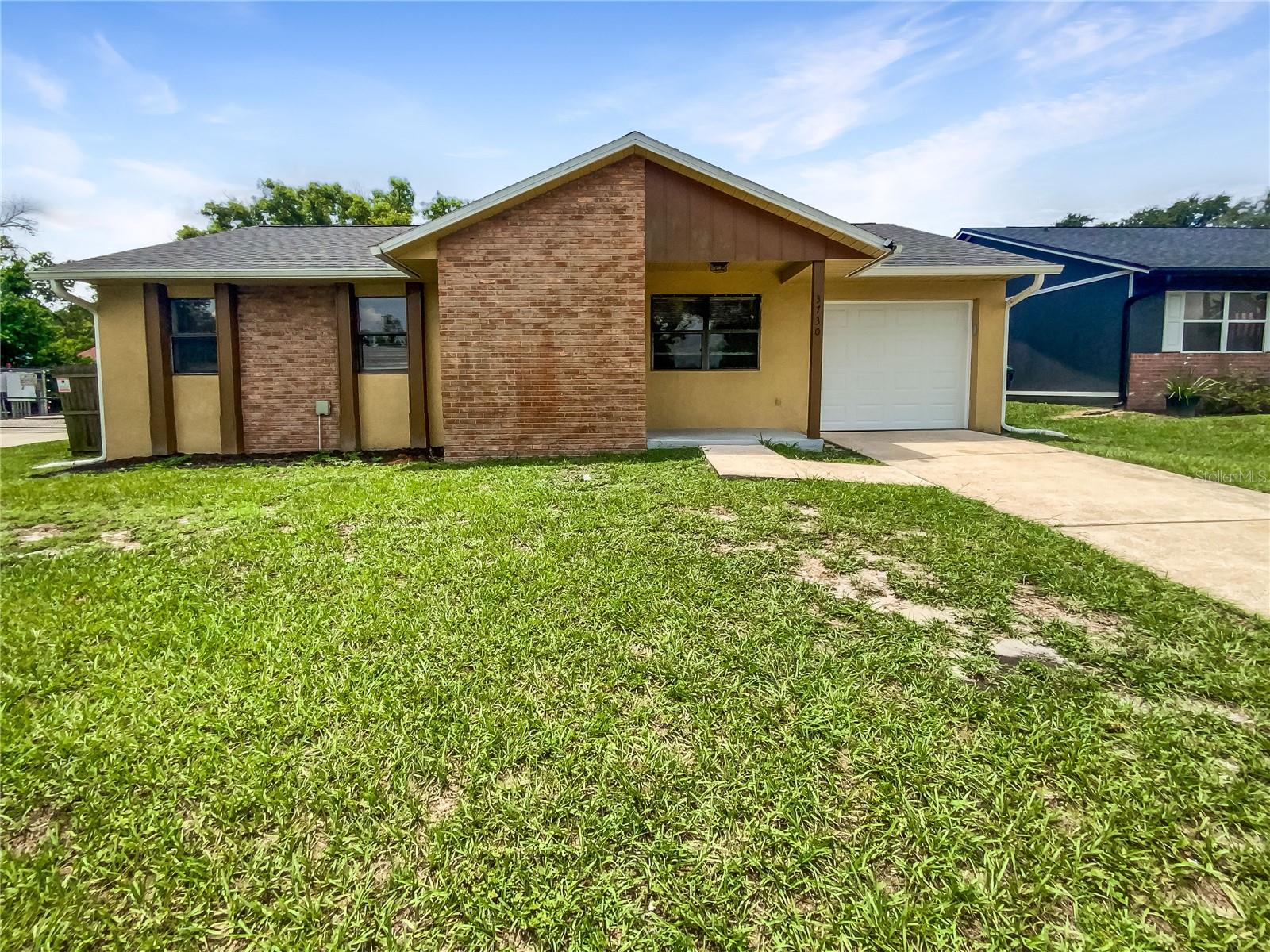 Falling Leaf Ln, Orlando, FL 32810