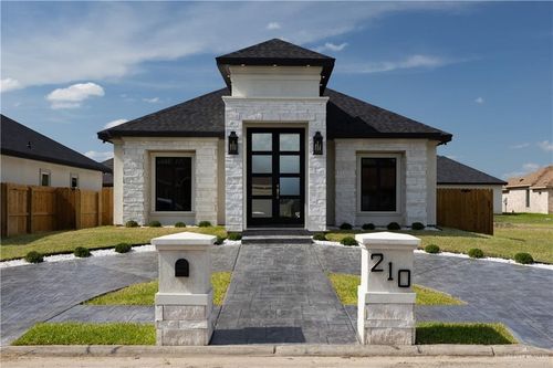 210 Paradise Street, Rio Grande City, TX, 78582 | Card Image