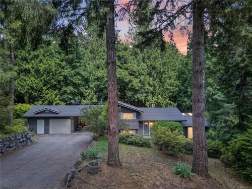 110 Scarff Lane, Salt Spring Island, BC, V8K2P5 | Card Image