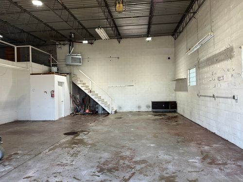 516 E Broadway St, Bradley, IL, 60915-1704 | Card Image