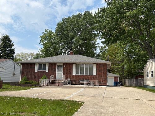 3000 Lost Nation Road, Willoughby, OH, 44094 | Card Image
