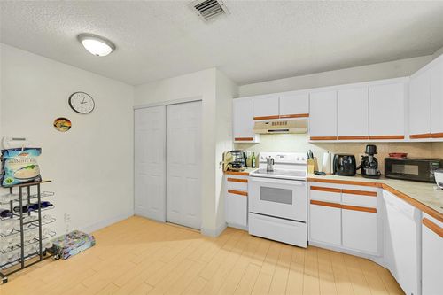 20-3602 Nw 95th Ter, Sunrise, FL, 33351-6425 | Card Image