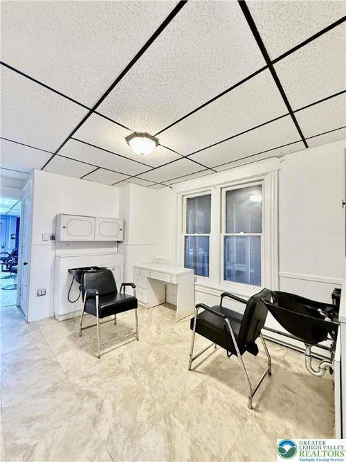 630 W Broad St, Bethlehem, PA, 18018-5280 | Card Image