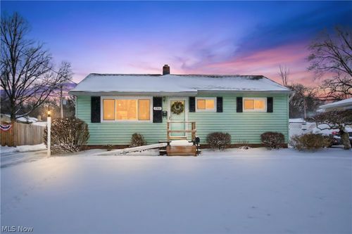 23965 Lebern Dr, North Olmsted, OH, 44070-1030 | Card Image