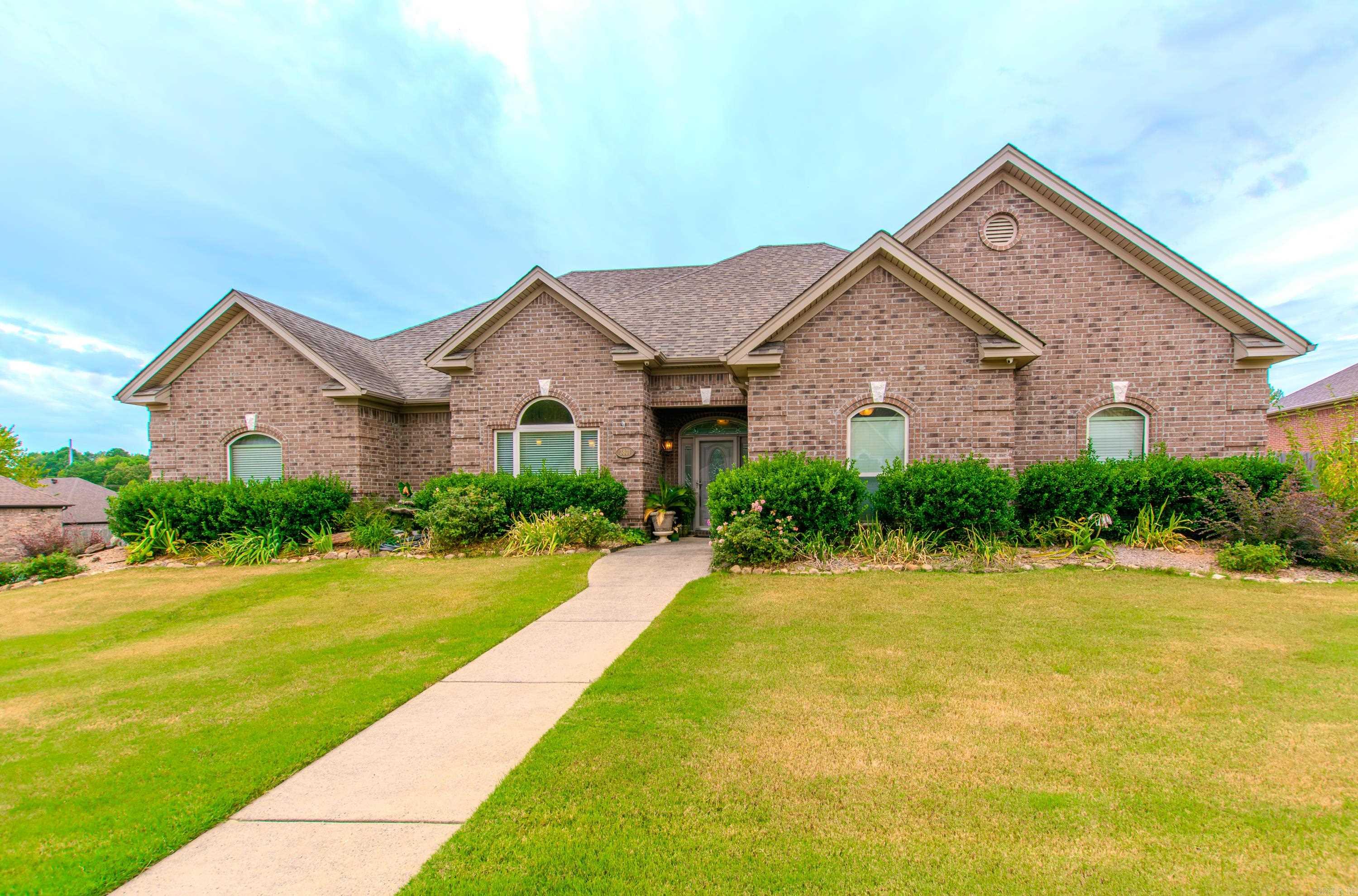 Sterling Oaks Dr, Benton, AR 72019