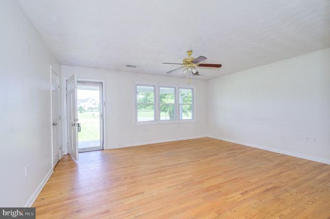 3208 Old Leetown Pike, House other with 3 bedrooms, 2 bathrooms and null parking in RANSON WV | Image 8