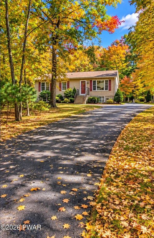 118 Spicebush Ln, Milford, PA, 18337-7136 | Card Image