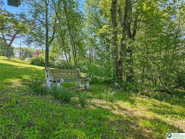 Bench | Image 33