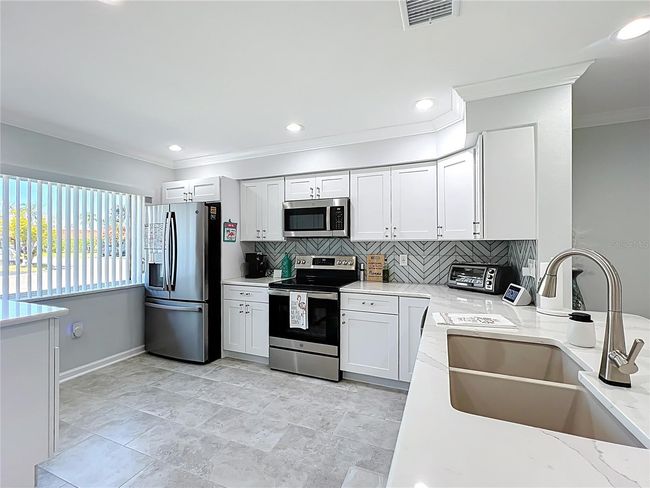APT-27A - 19029 Us Highway 19 N, House other with 2 bedrooms, 2 bathrooms and null parking in CLEARWATER FL | Image 6
