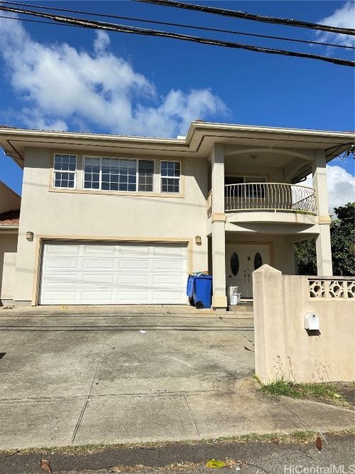 b-2304 Metcalf Street, Honolulu, HI, 96822 | Card Image